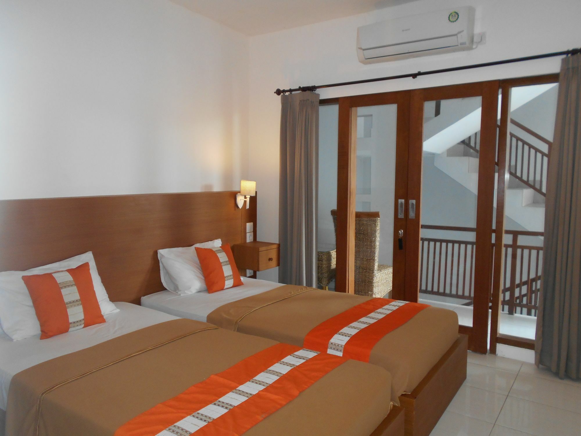 Guest house Reddoorz At Kerobokan 2 2*